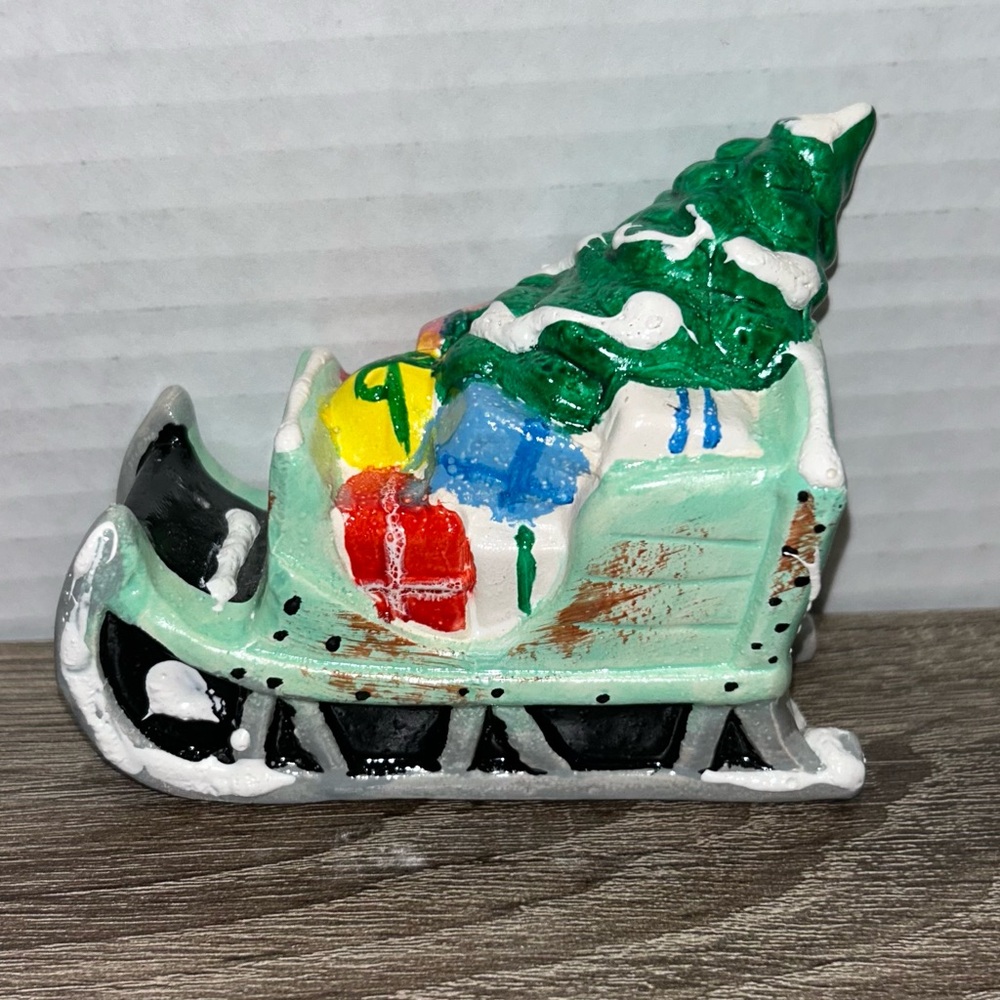 Department 56 Snow Village Ceramic Sleigh 1981 -1986 Retired # 50792